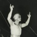 Cet artiste aux aiguilles exerce la profession de...