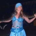 Le serpent sur les épaules de la demoiselle est un...